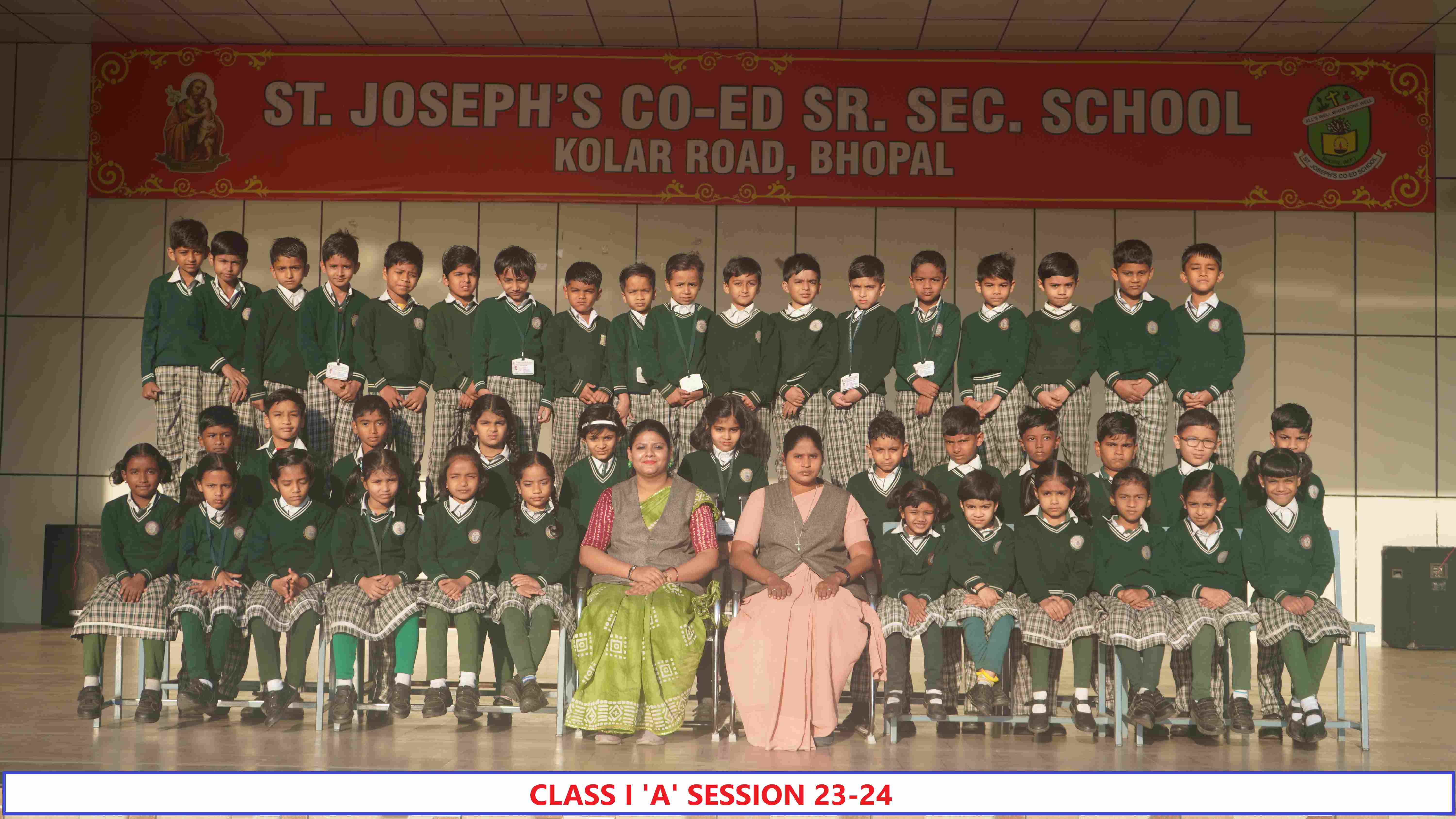 GROUP PHOTOGRAPH CLASS I & II