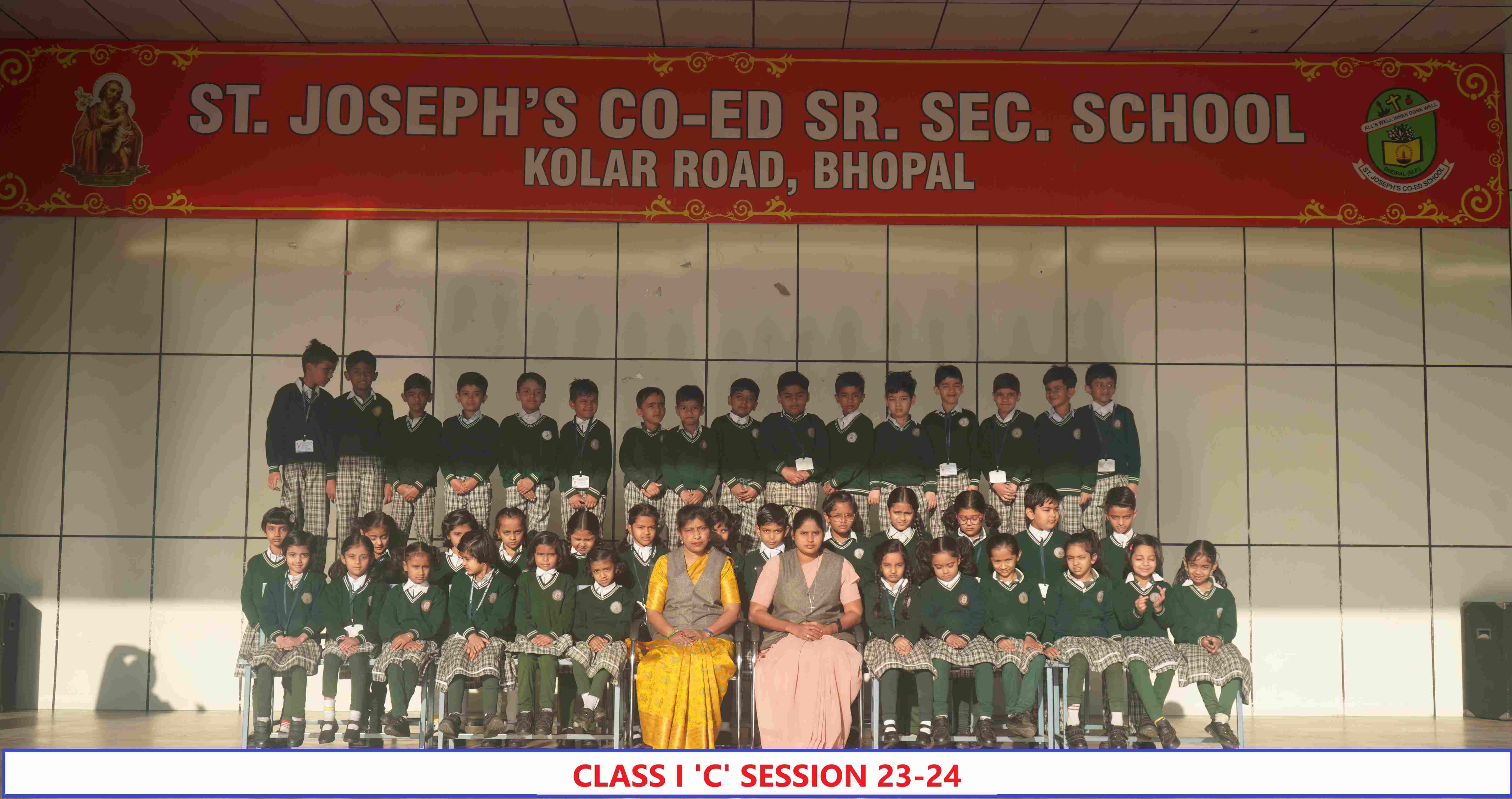 GROUP PHOTOGRAPH CLASS I & II