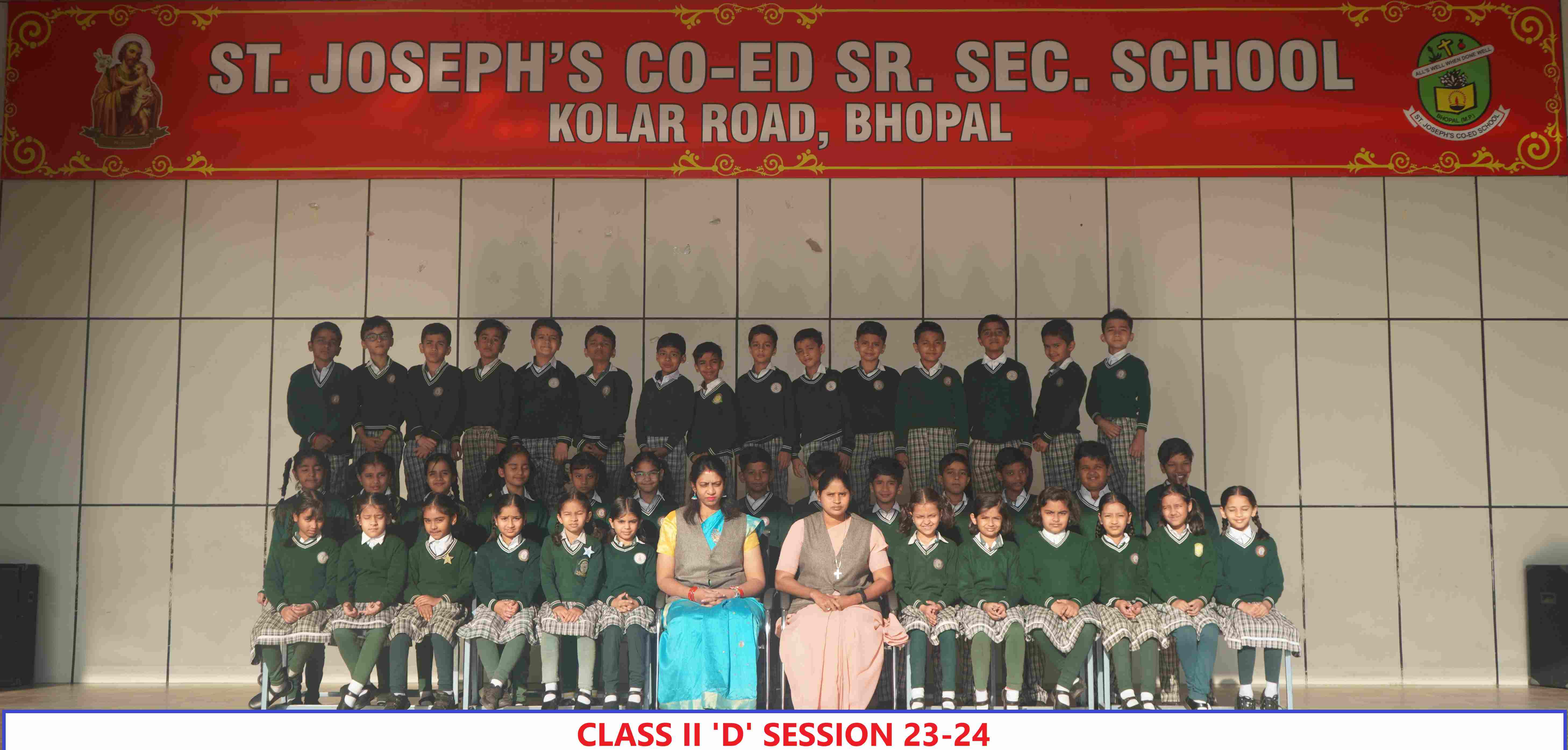 GROUP PHOTOGRAPH CLASS I & II